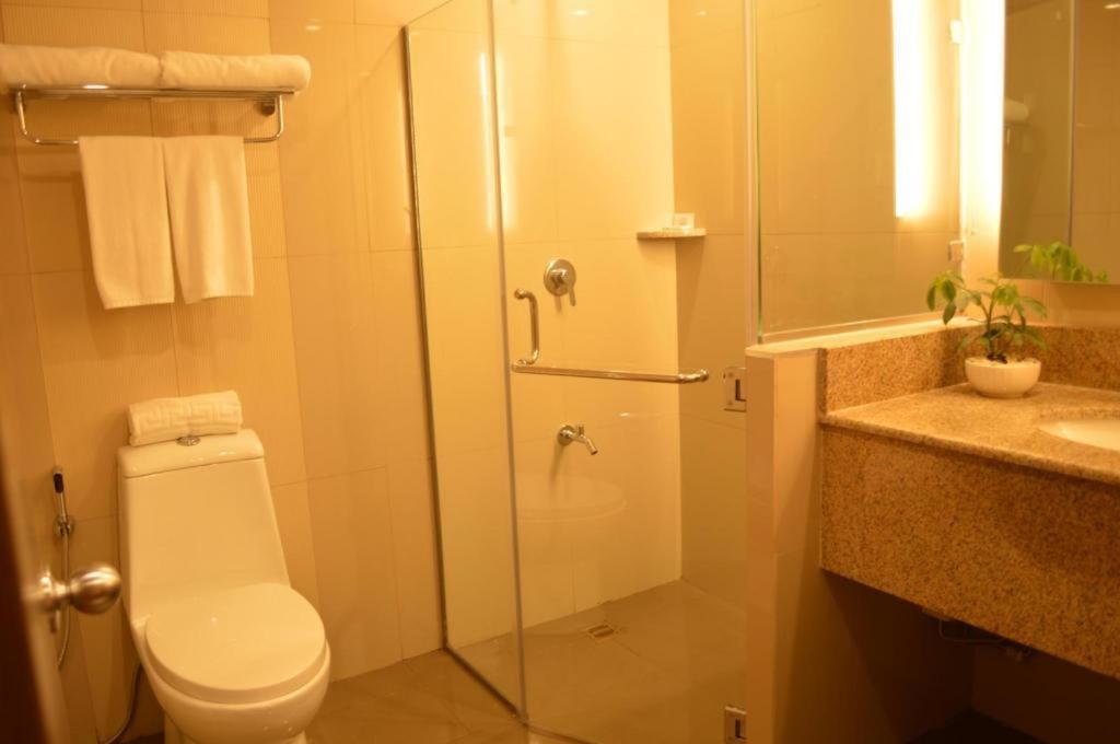Hotel Veniz - Session Baguio City Buitenkant foto